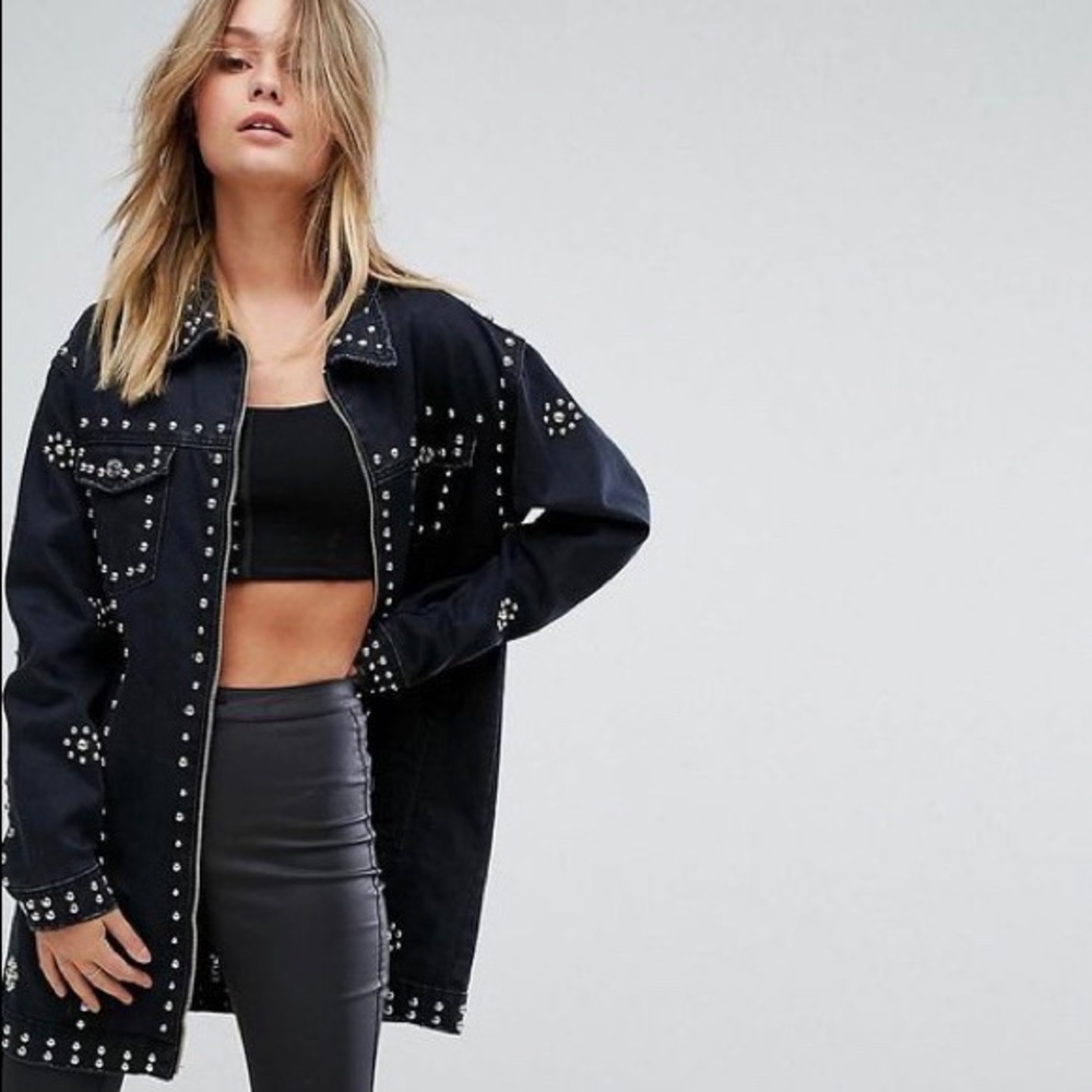 MISSGUIDED - Black Studded Long Denim Jacket